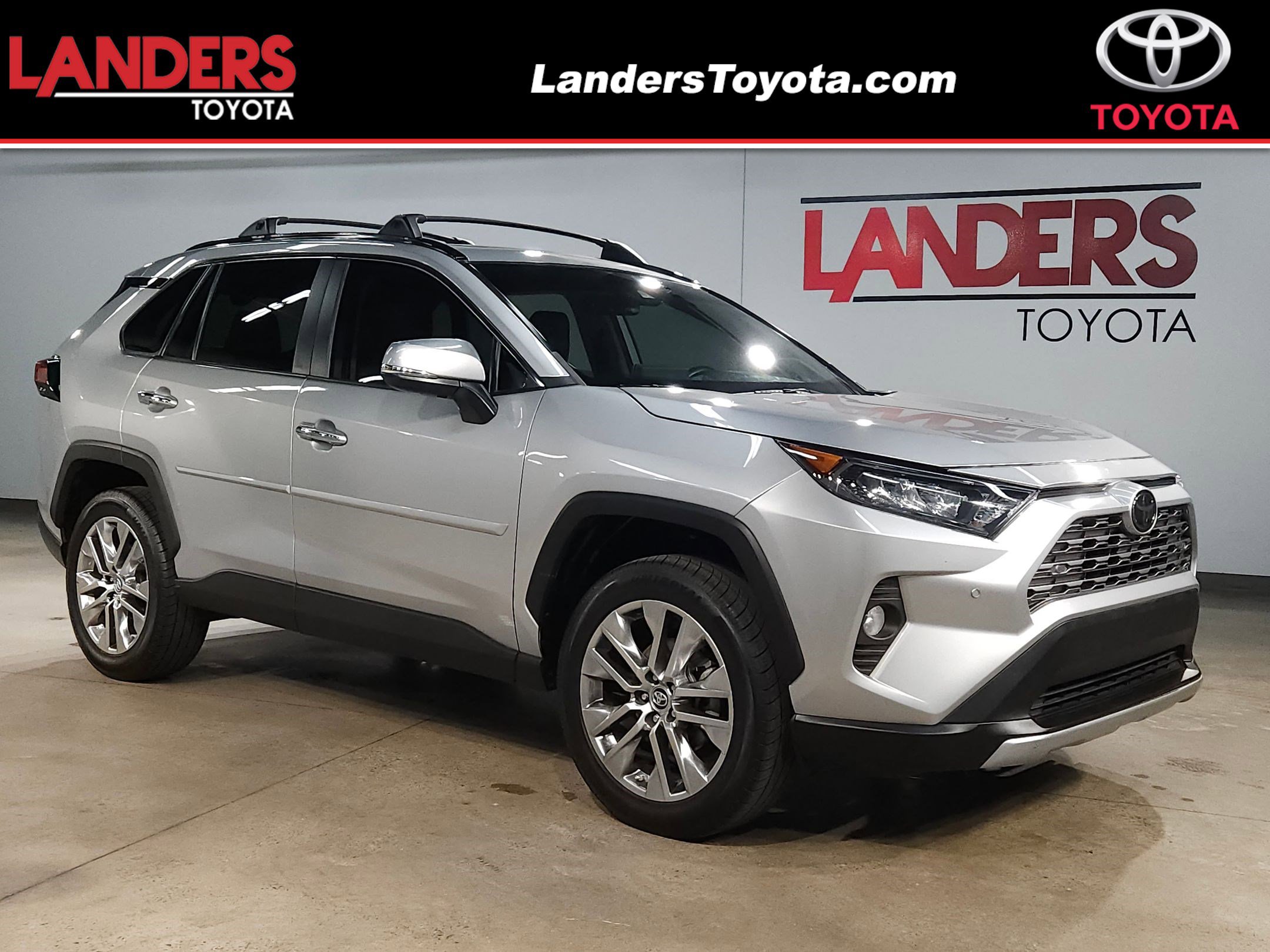 2019 Toyota RAV4 Limited's photo