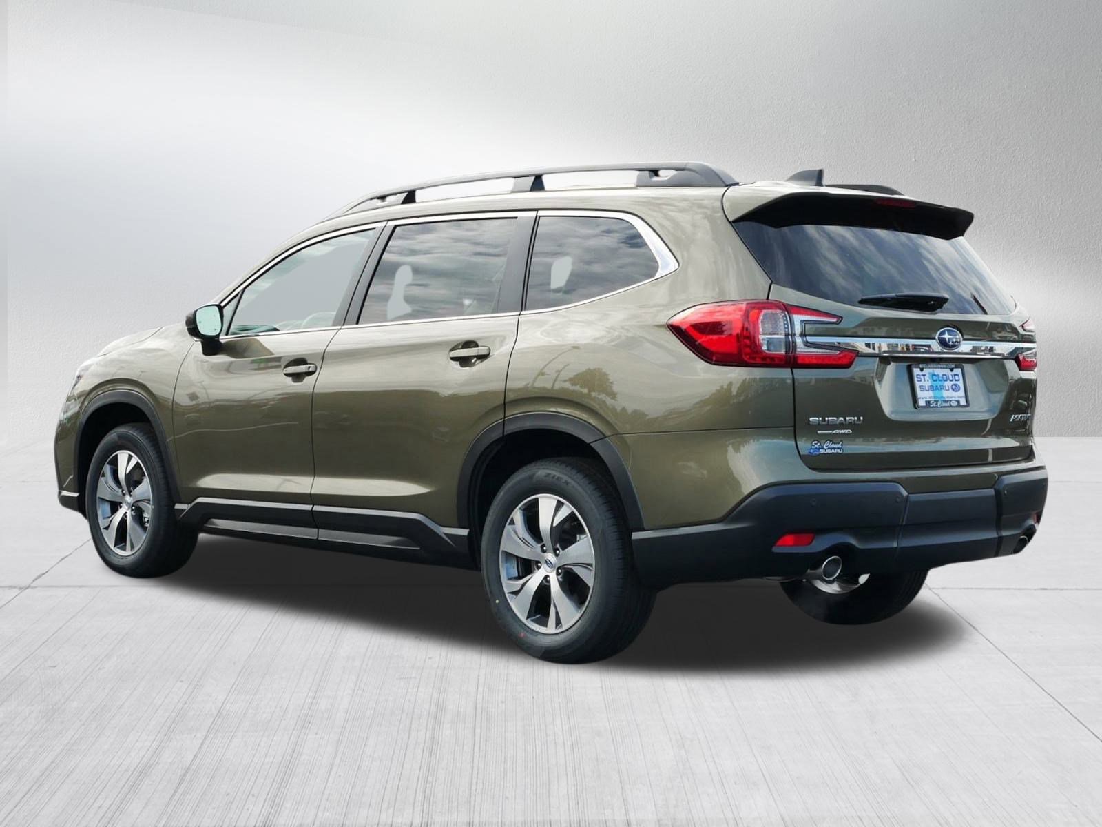 2025 Subaru Ascent Premium photo 3