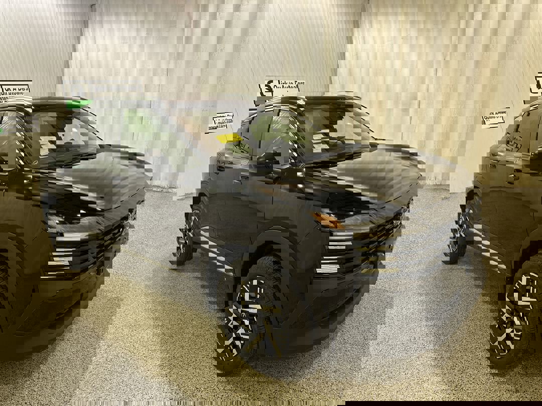 2026 Nissan KICKS SV's photo