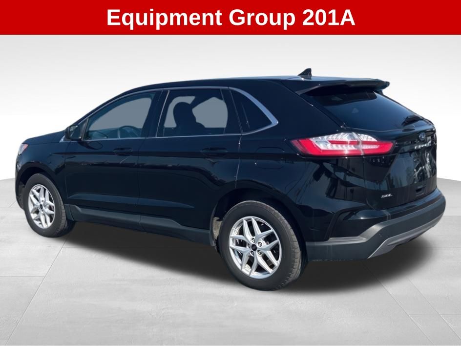2024 Ford Edge SEL photo 2