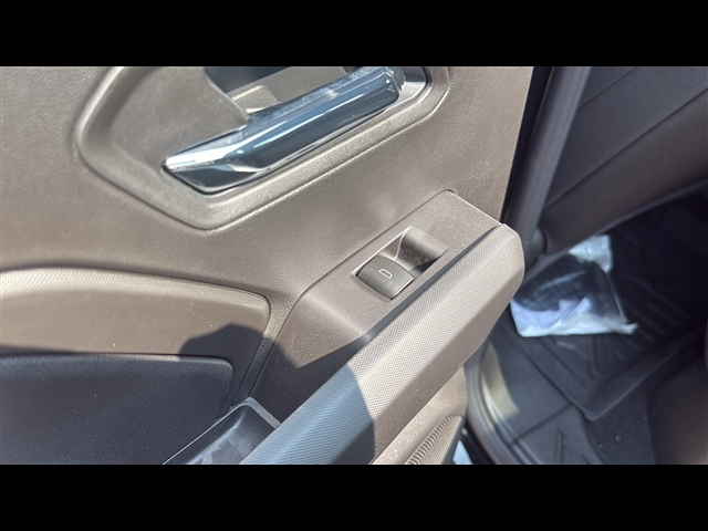 2025 Chevrolet Colorado Work Truck LT photo 25