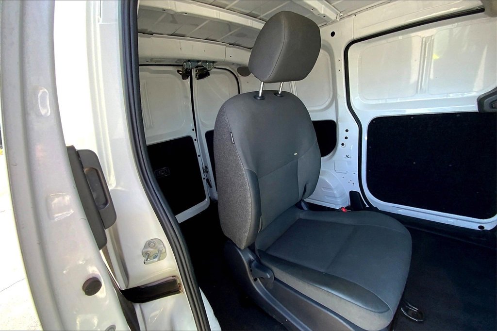 2017 Nissan NV200 S photo 25