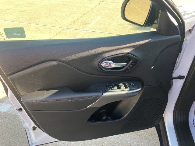 2022 Jeep Cherokee Limited photo 4