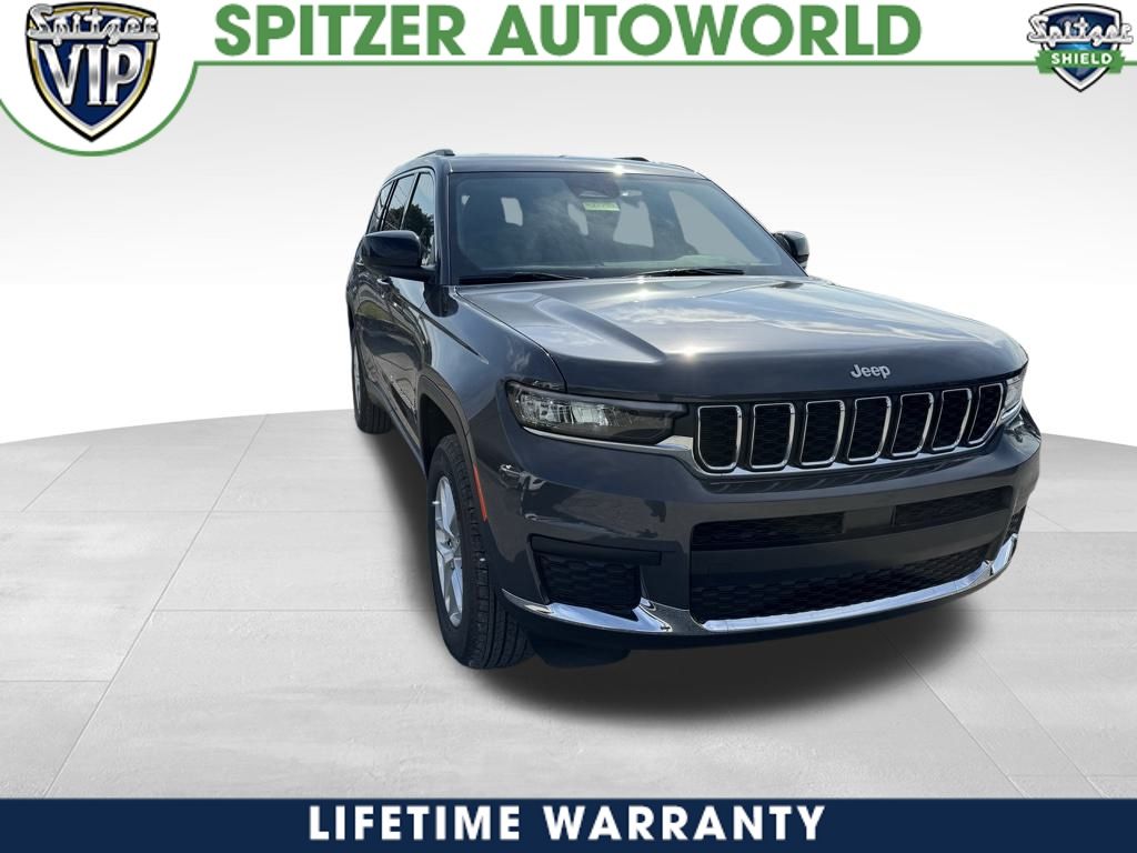 2025 Jeep Grand Cherokee L Laredo's photo