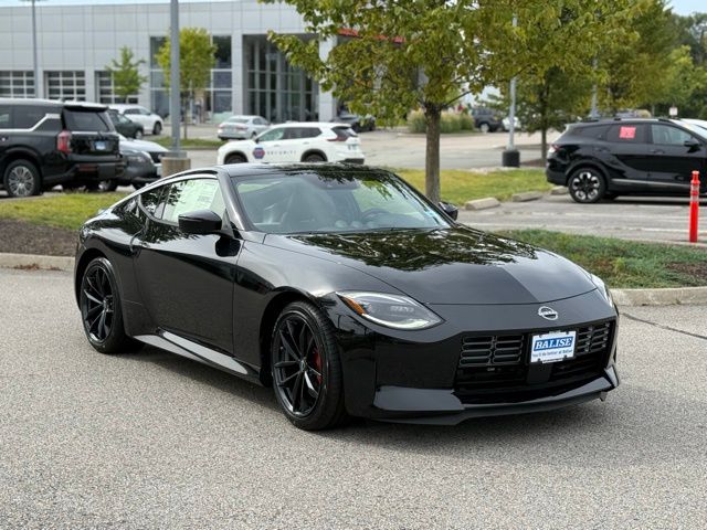 2025 Nissan Z Performance photo 3