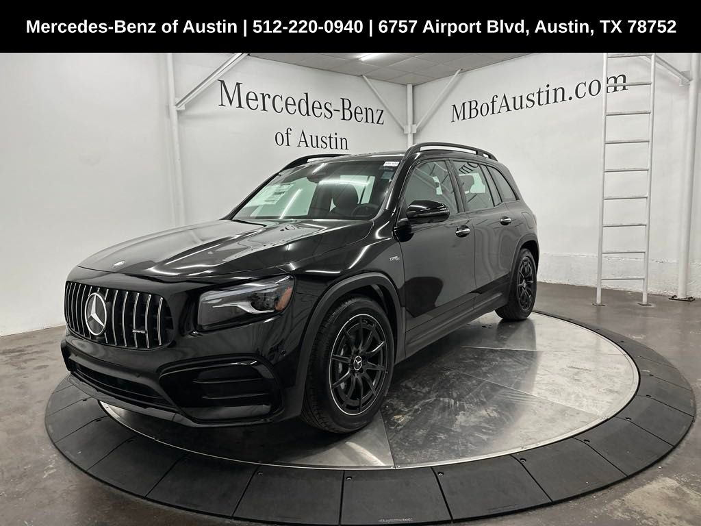 2025 Mercedes Benz GLB AMG 35 4MATIC photo 2