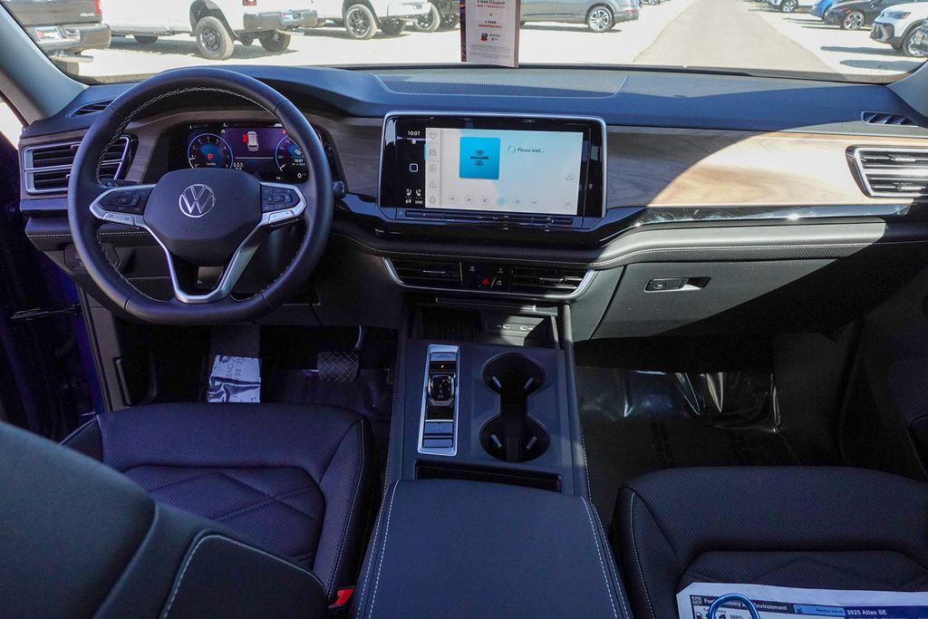 2025 Volkswagen Atlas SE photo 26