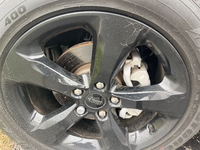 2023 Jeep Grand Cherokee Altitude photo 4