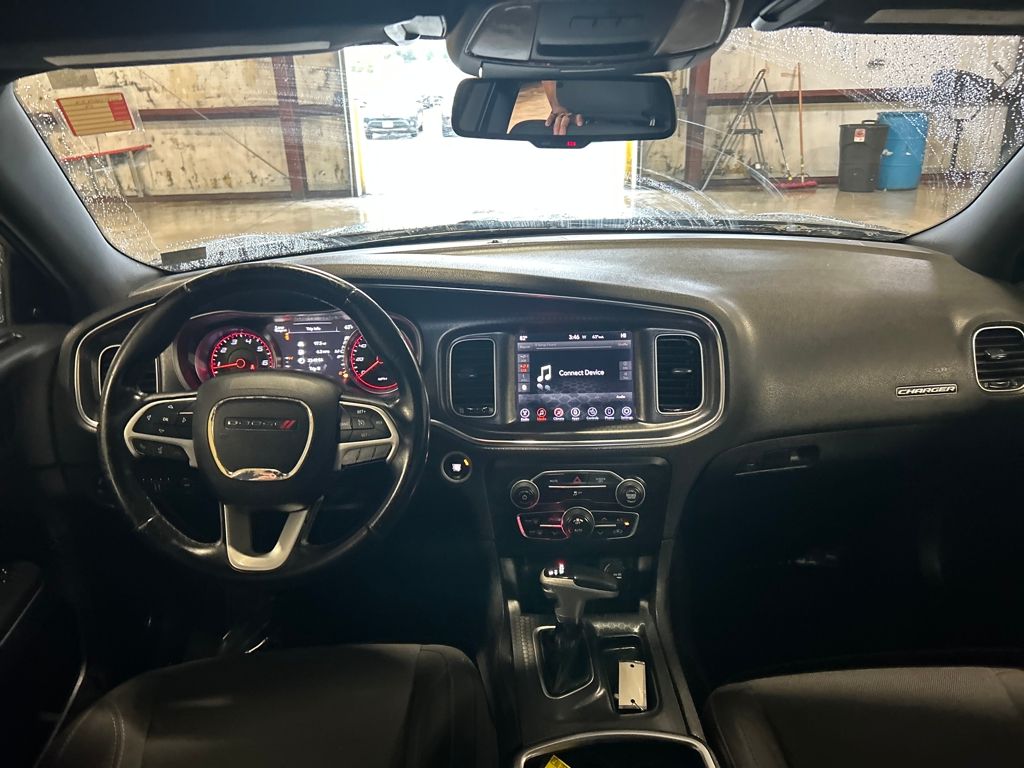 2017 Dodge Charger SXT photo 20