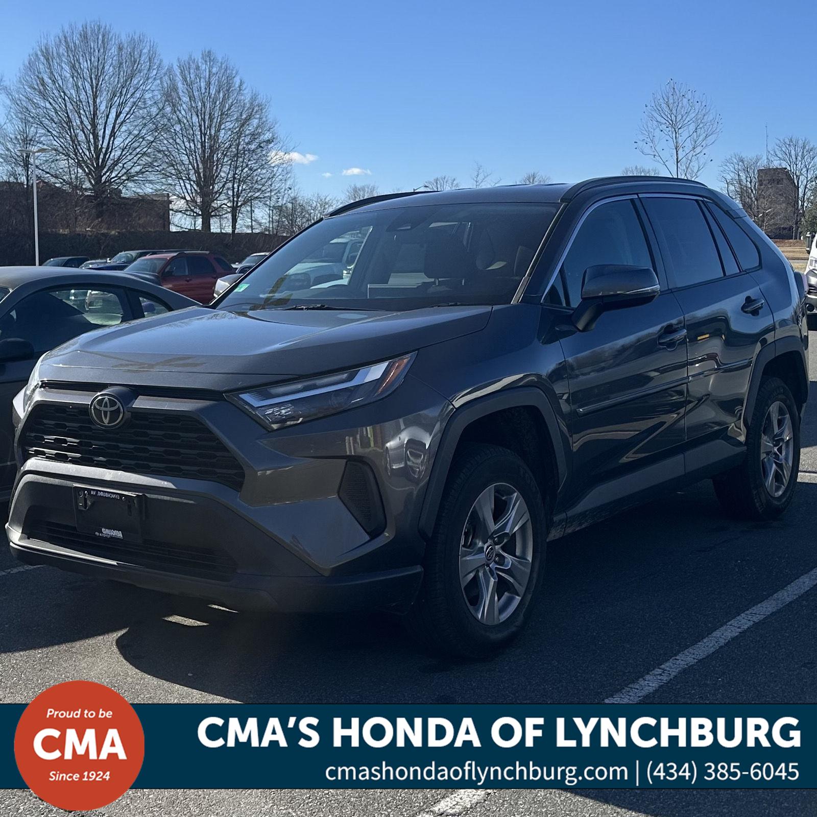 2022 Toyota RAV4 XLE