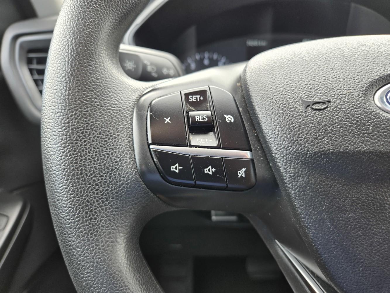 2022 Ford Escape S photo 16