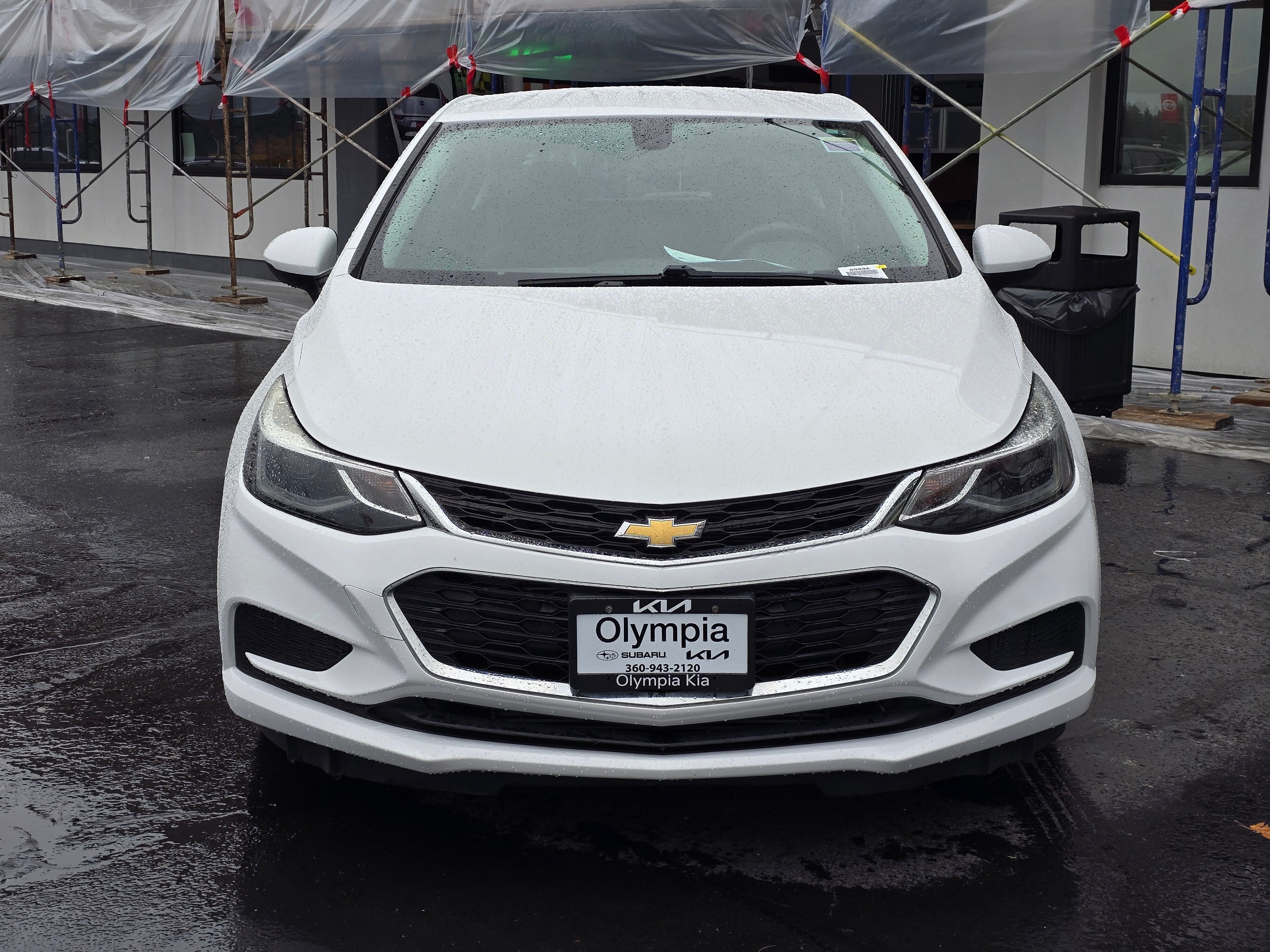 Used 2017 Chevrolet Cruze LT with VIN 3G1BE6SM6HS598685 for sale in Olympia, WA