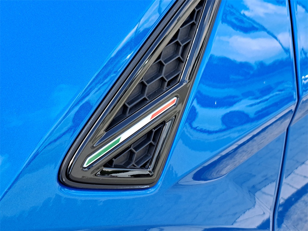 2021 Lamborghini Urus photo 6