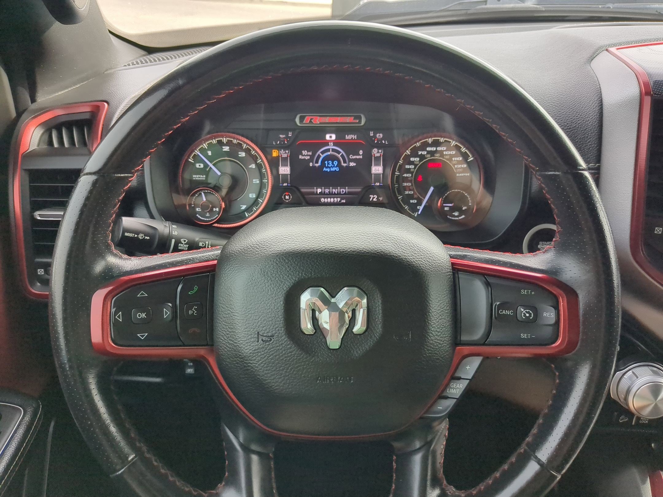 2019 Ram 1500 Rebel photo 14