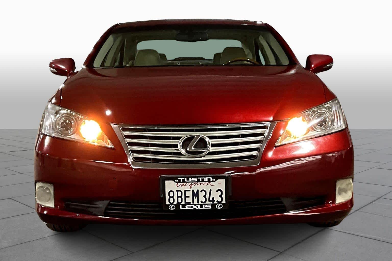 2011 Lexus ES 350 photo 3