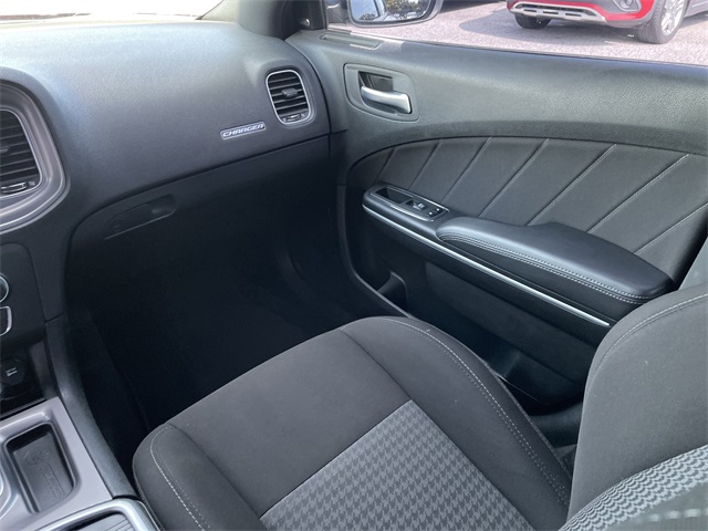 2023 Dodge Charger R/T photo 19