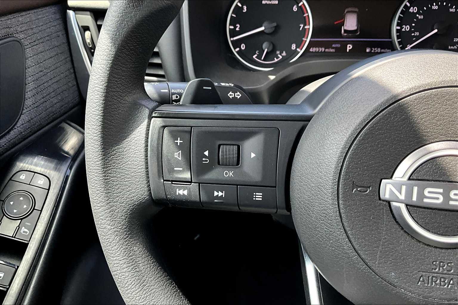 2023 Nissan Rogue S photo 16
