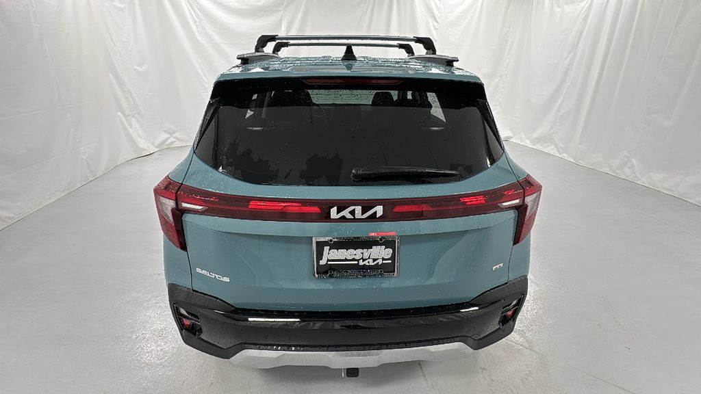 2026 Kia Seltos SX photo 4