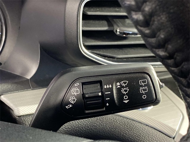 2022 Ford Explorer XLT photo 21