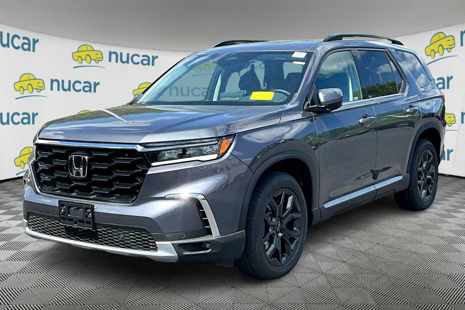2025 Honda Pilot Touring photo 3