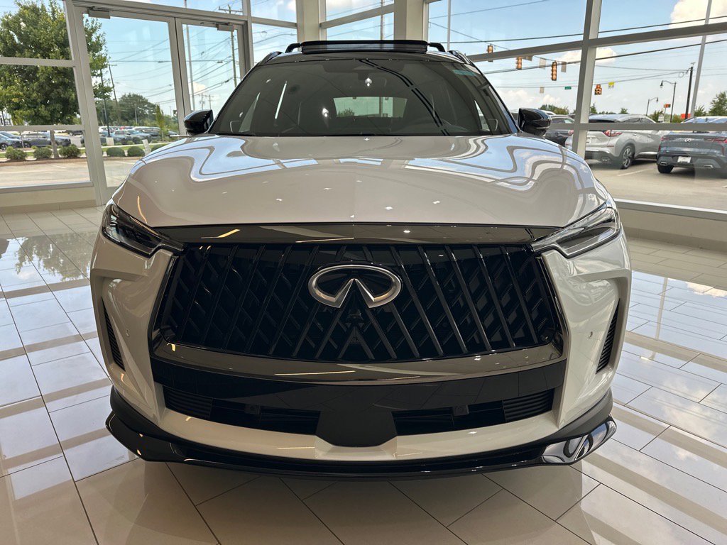 2026 Infiniti QX60 Luxe photo 9