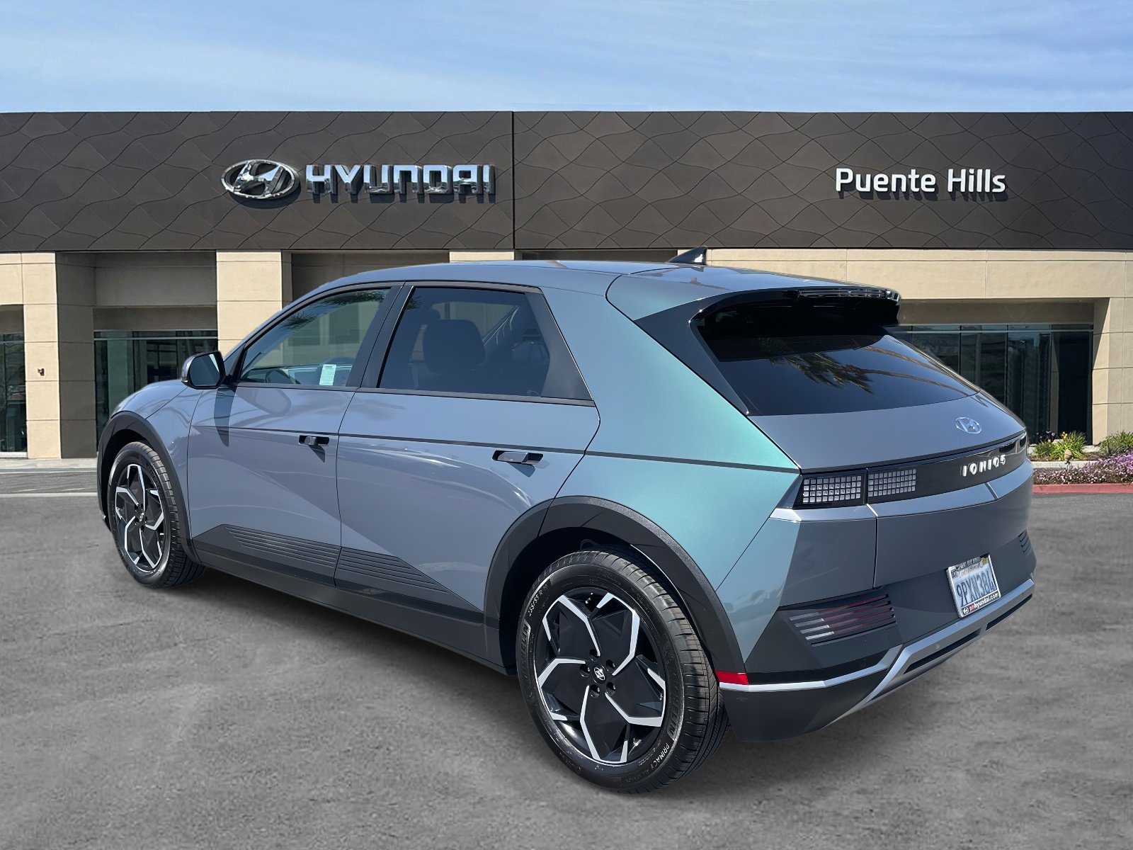 2024 Hyundai Ioniq 5 SE photo 4
