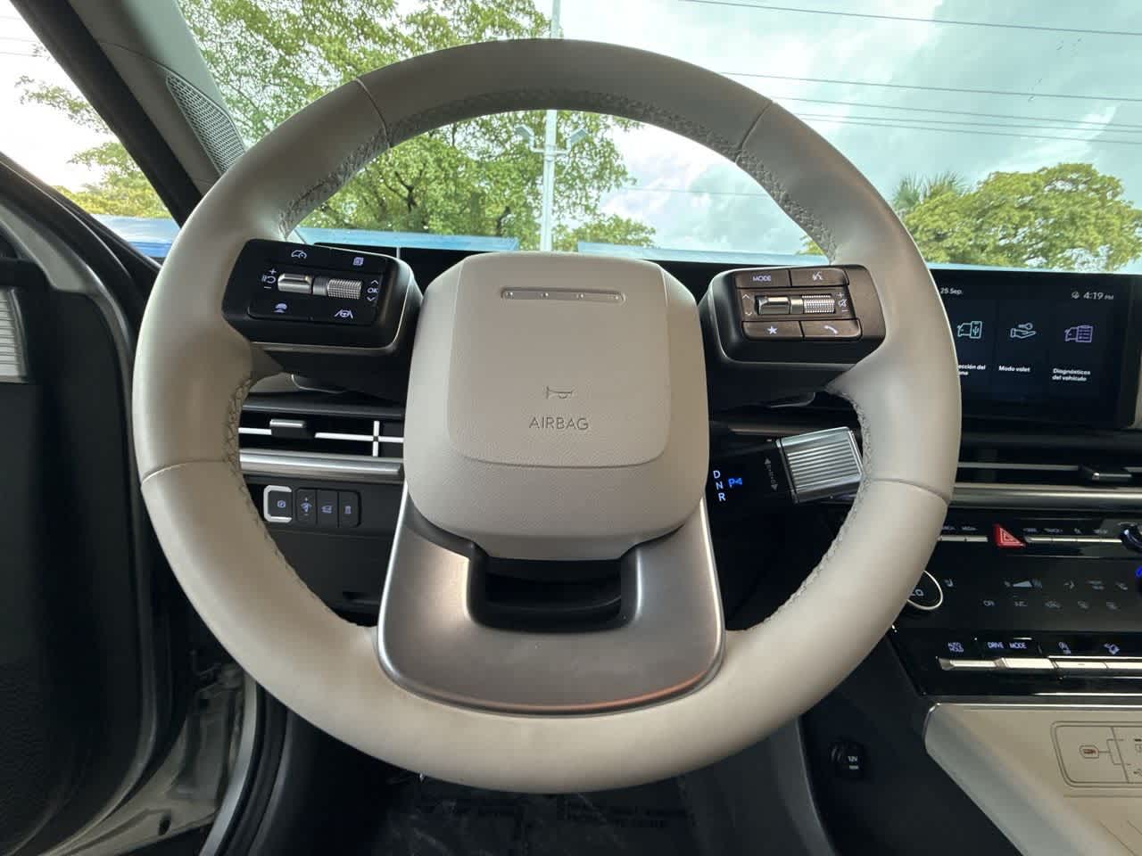 2025 Hyundai Santa Fe SEL photo 13