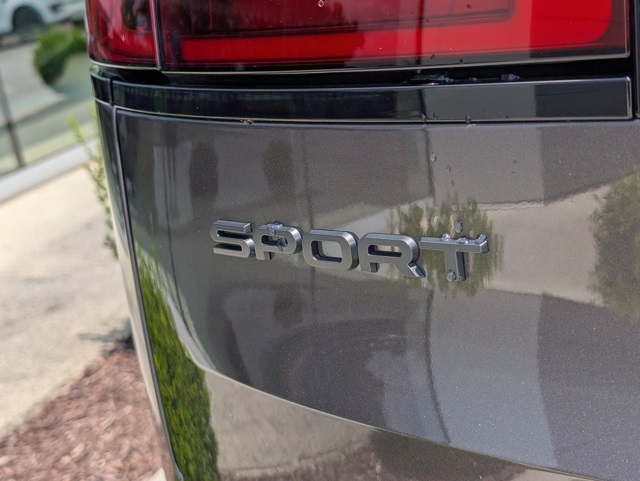 2025 Land Rover Range Rover Sport SE photo 26