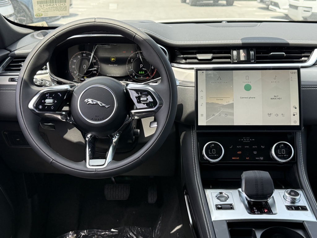 2026 Jaguar F-PACE P250 R-Dynamic S photo 14