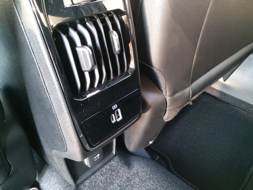 2024 Jeep Compass Limited photo 9