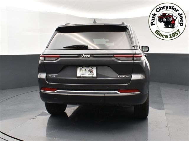 2025 Jeep Grand Cherokee Limited photo 5