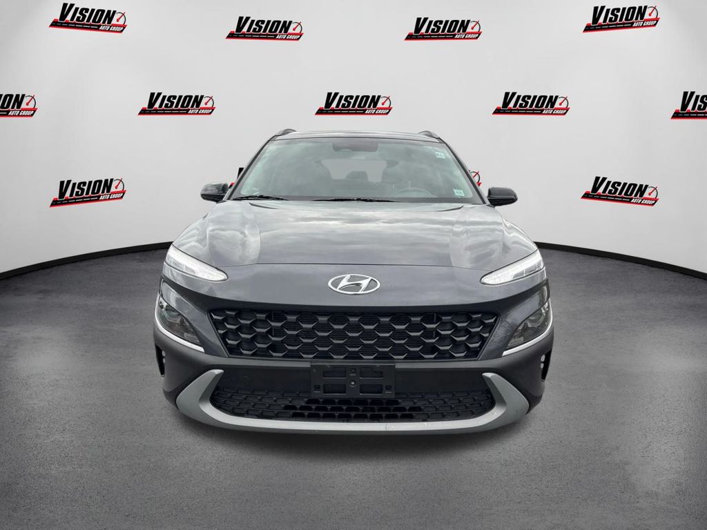 2023 Hyundai Kona SEL photo 2