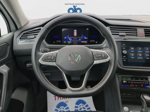 2022 Volkswagen Tiguan SE photo 11
