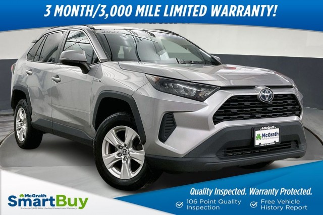 2021 Toyota RAV4 LE's photo