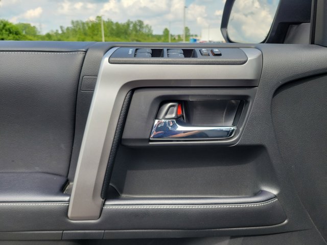 2023 Toyota 4Runner SR5 photo 15