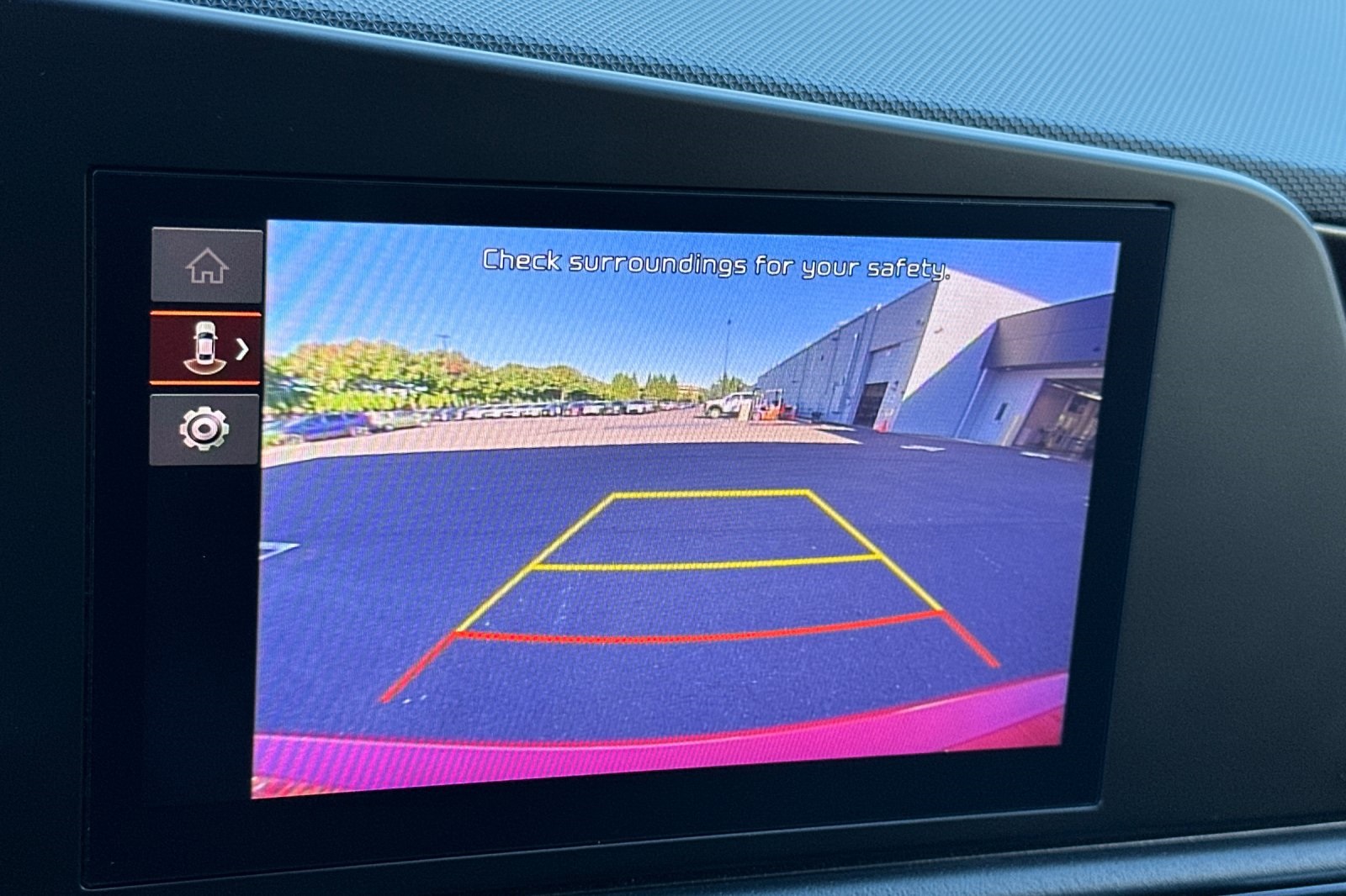 2023 Kia Niro LX photo 19