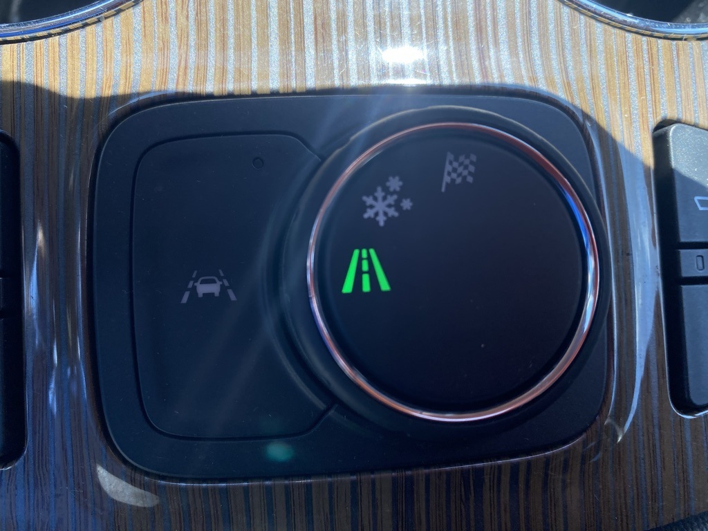 2023 Gmc Acadia SLE photo 4