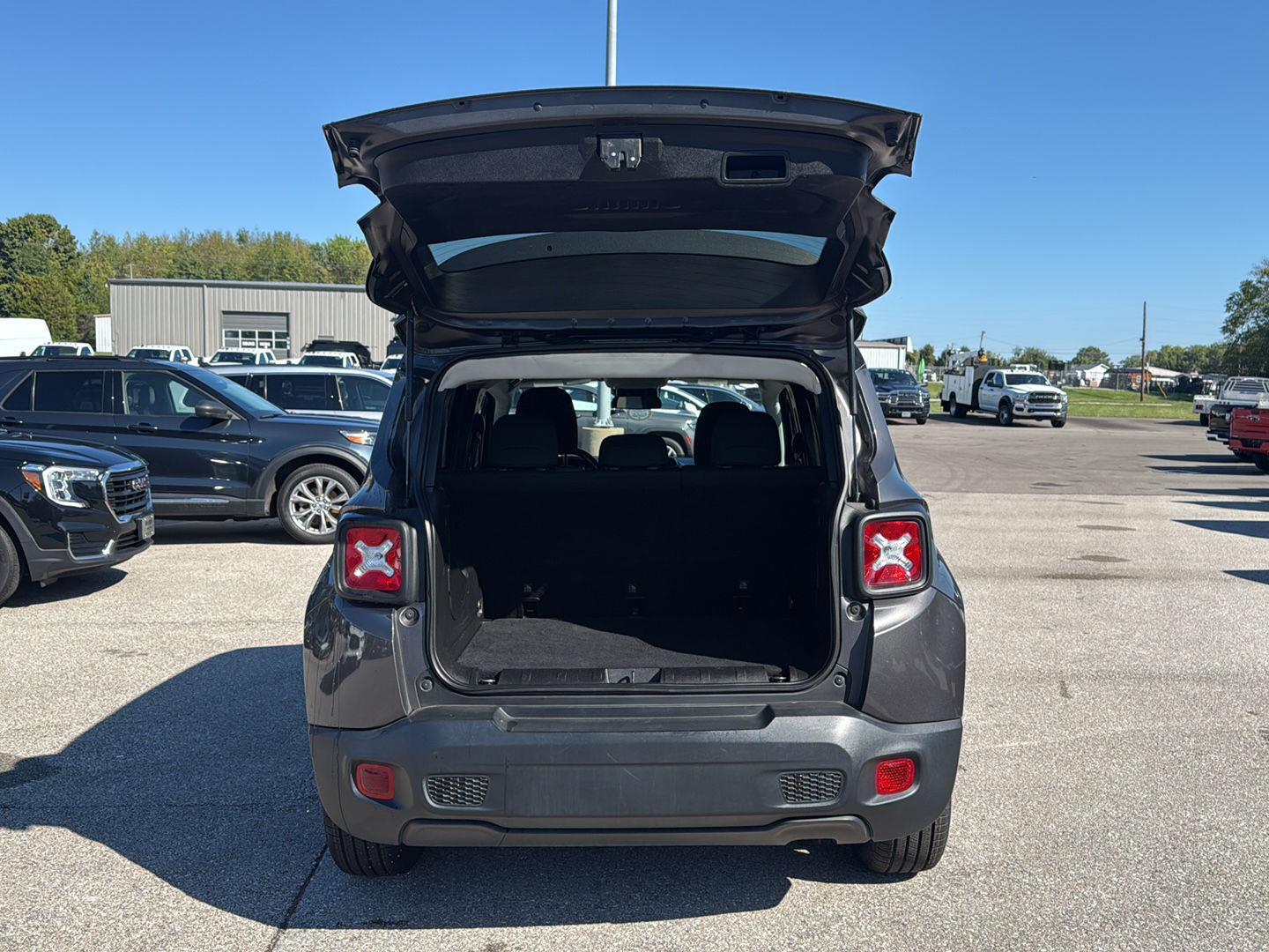 2020 Jeep Renegade Latitude photo 8
