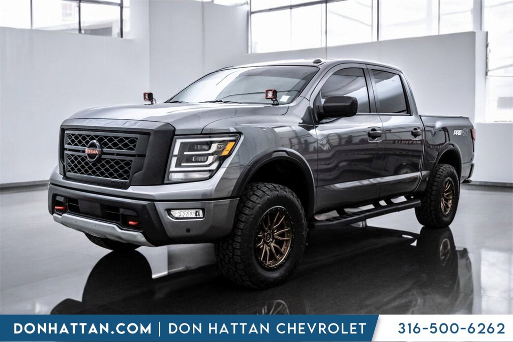 2021 Nissan Titan PRO-4X's photo