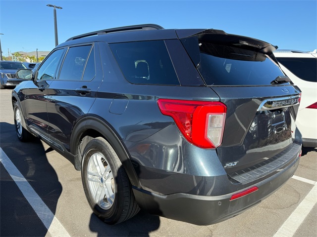 2022 Ford Explorer XLT photo 3