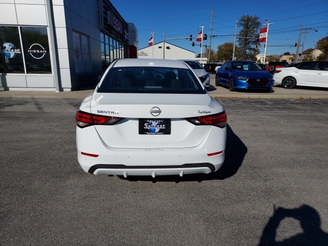 2025 Nissan Sentra SV photo 3