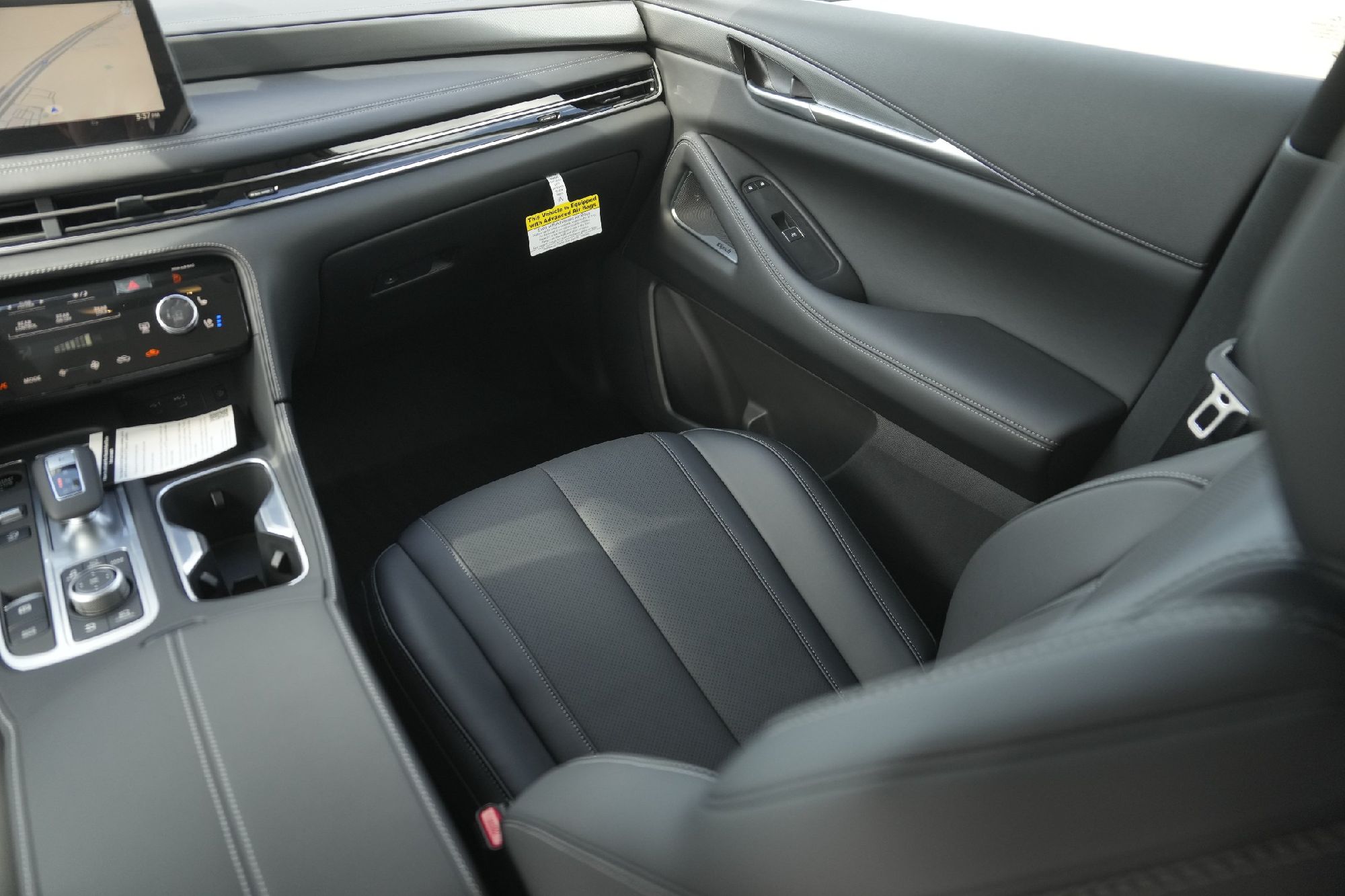 2026 Infiniti QX60 Luxe photo 16