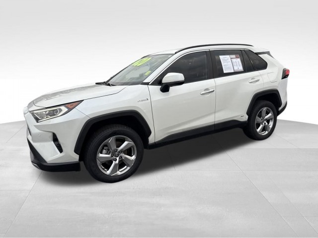 2021 Toyota Tacoma SR's photo