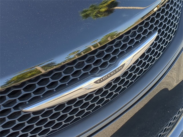 2026 Chrysler Voyager LX photo 11