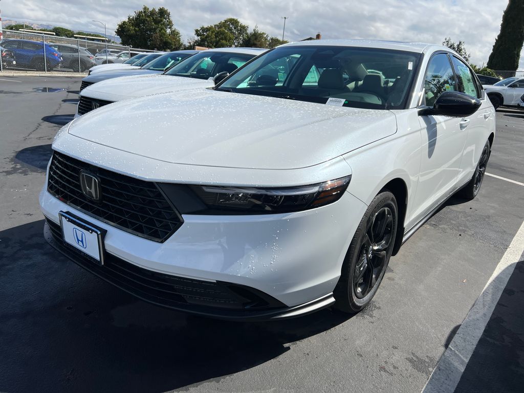 2025 Honda Accord SE's photo