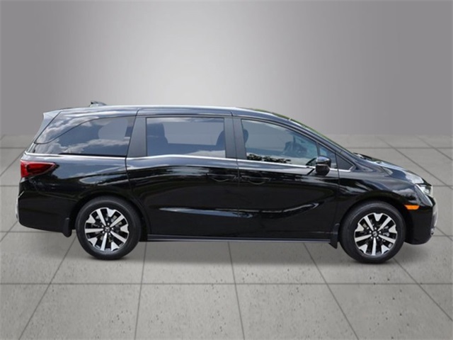 2026 Honda Odyssey EX-L photo 6