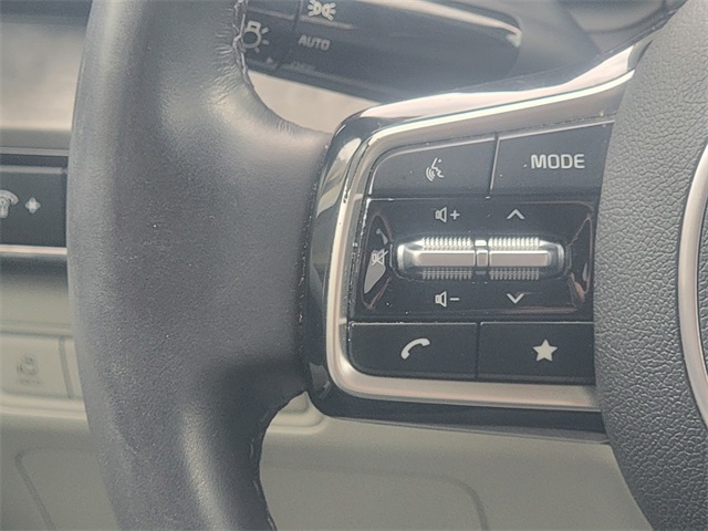 2023 Kia Carnival EX photo 25