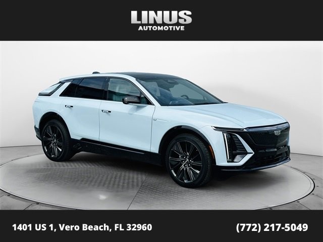 2024 Cadillac LYRIQ Sport 3