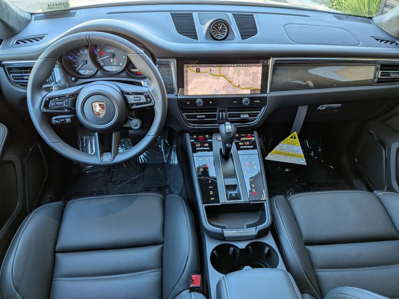 2025 Porsche Macan GTS photo 15