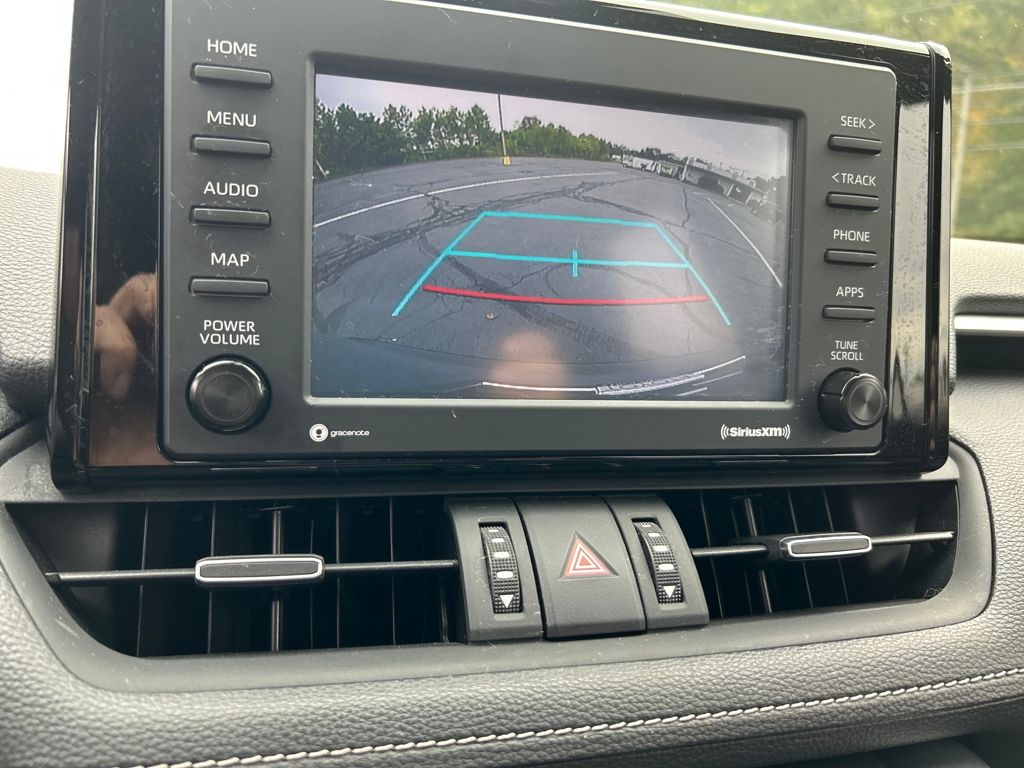 2020 Toyota RAV4 XLE Premium photo 20